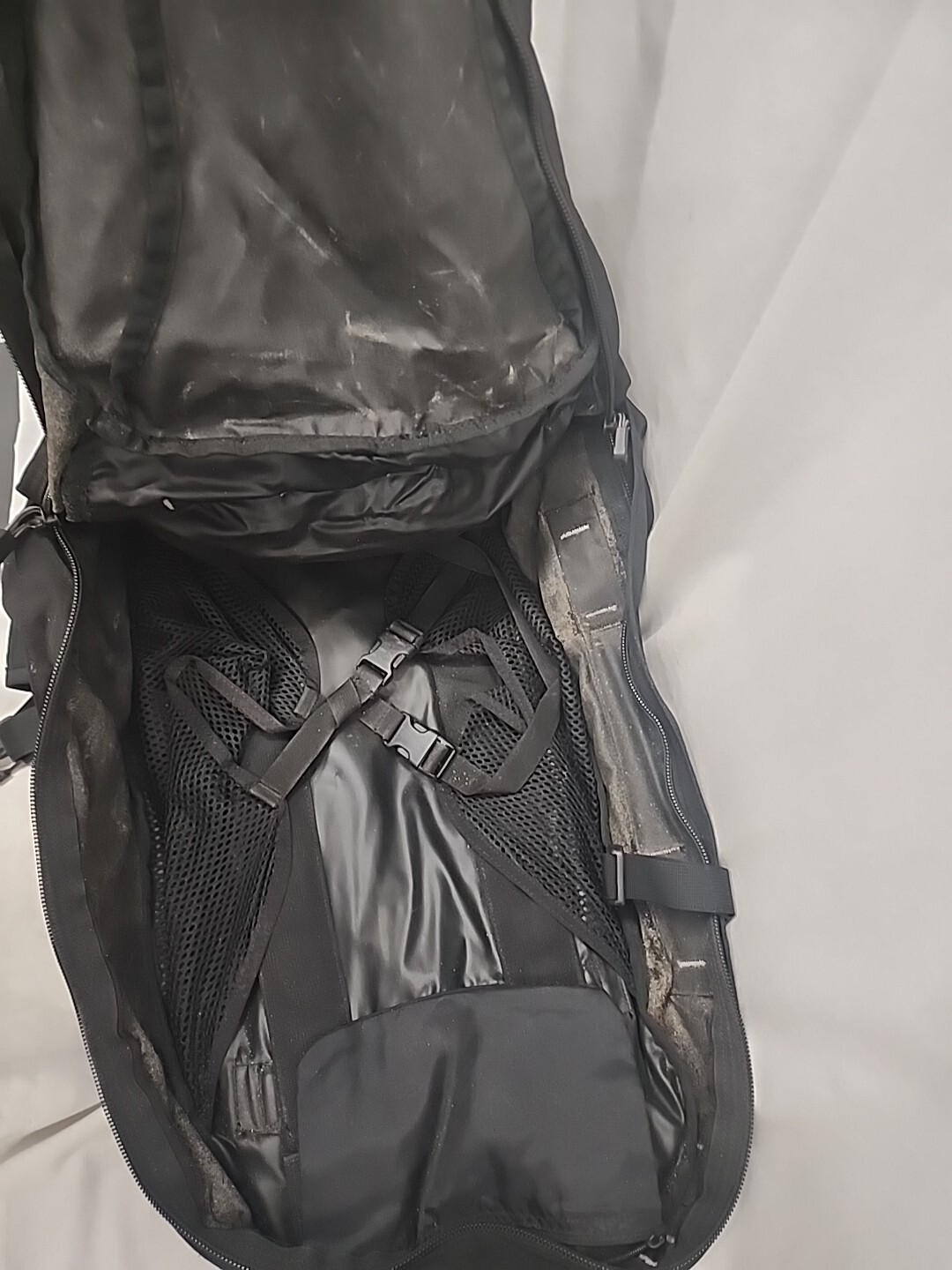 Salty Eagle Creek Continental Journey Backpack Black