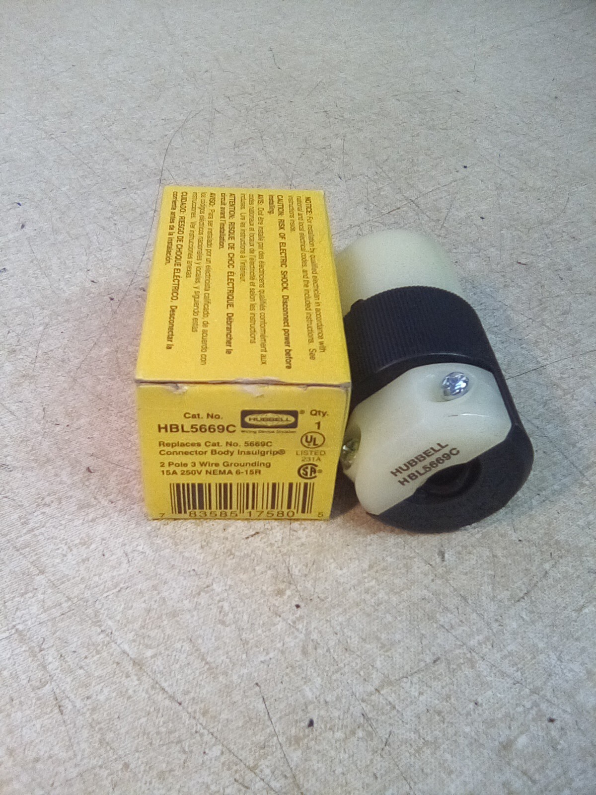 Hubbell HBL5669C Cord Grip 2 Pole 3 Wire Grounding