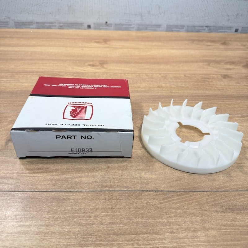New TECUMSEH OEM NOS FLYWHEEL FAN / 610933
