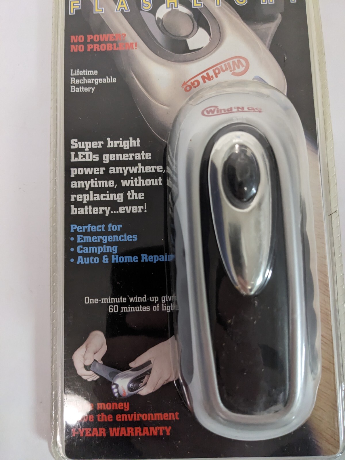 WIND 'N GO LED Windup Flashlight Kinetic Charge NEW OLD STOCK