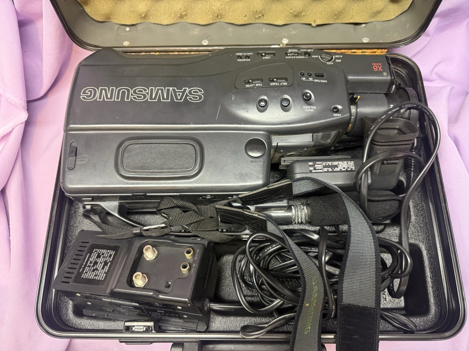 Vintage Samsung SCF700 Camcorder VHS Tapes Accessories