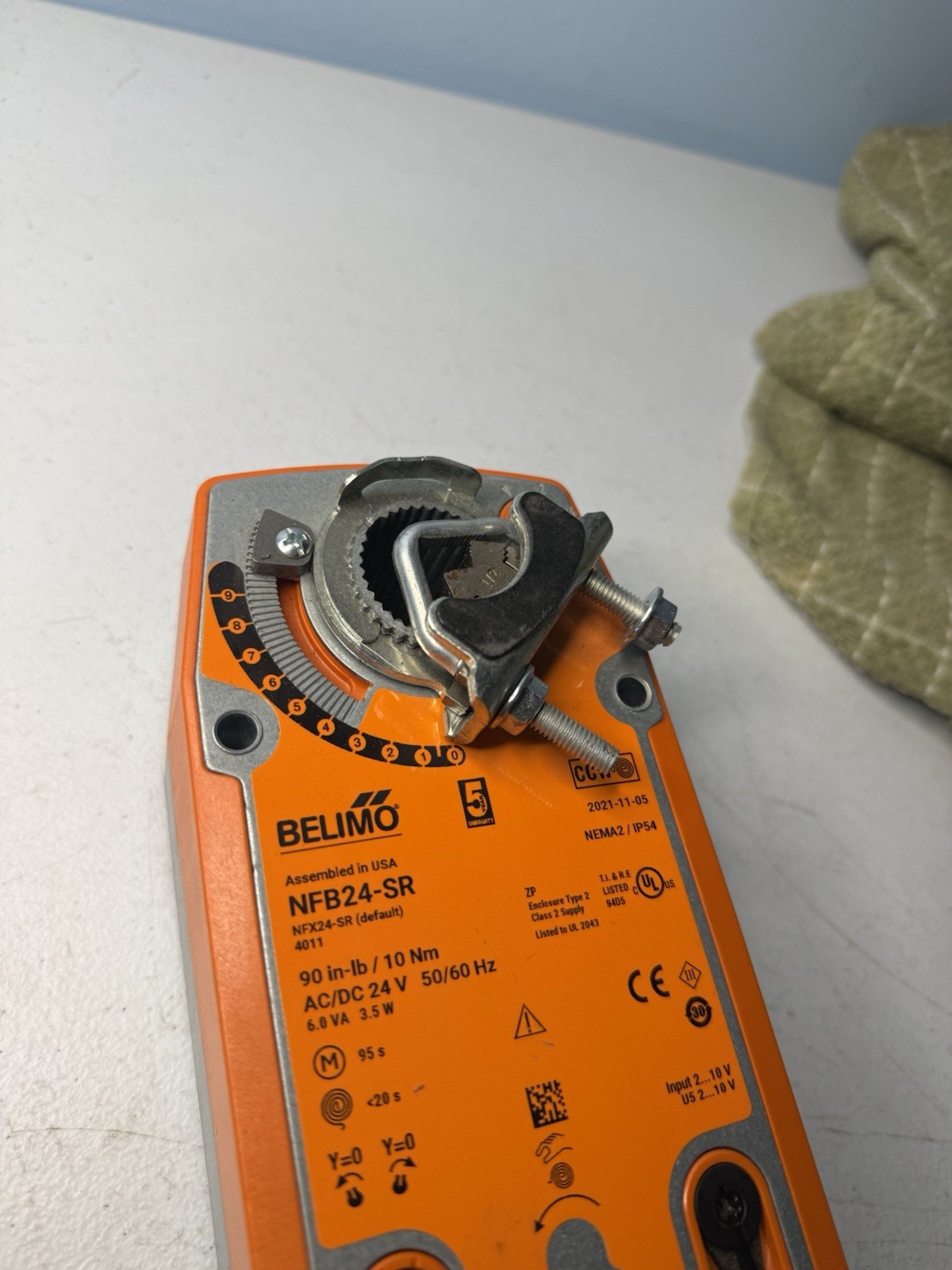 Belimo NFB24-SR Spring Return Damper Actuator 24V 90 in-lb Modulating Used