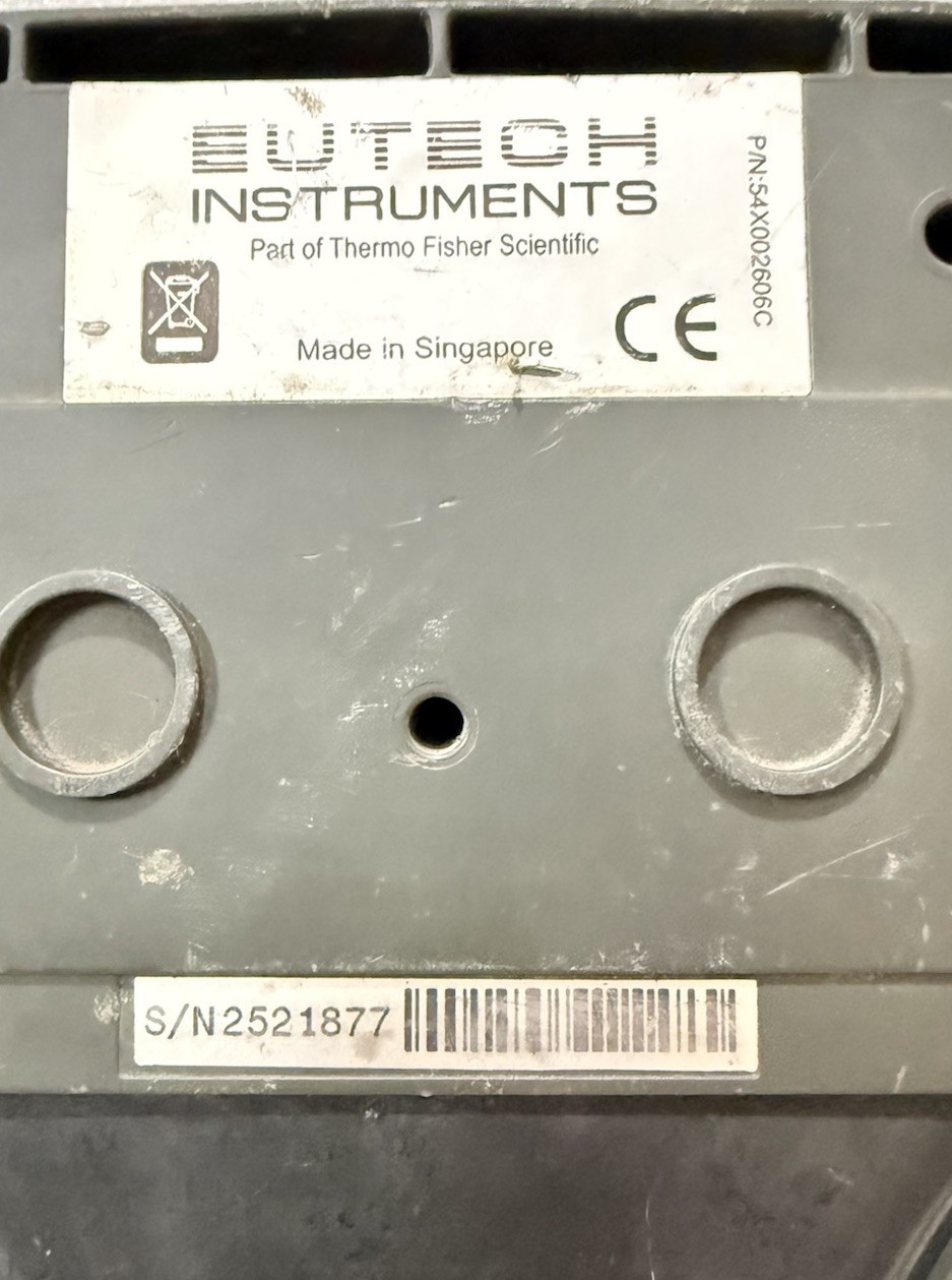 EUTECH INSTRUMENTS PH700 METER S/N 2521877 (SKRETCH)