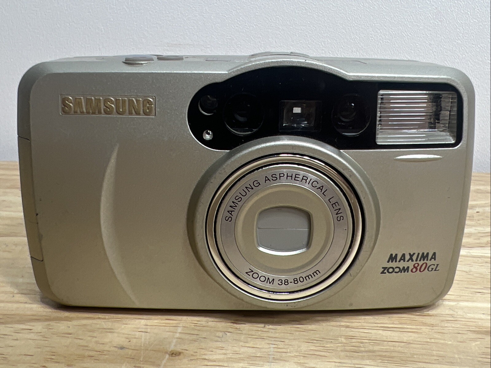 Samsung Maxima Zoom 80GL Point & Shoot 35mm Camera 38-80mm Lens - Working