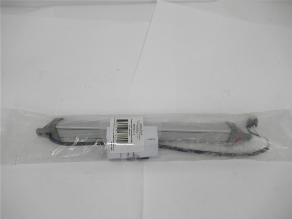 Maxxima M84420-E-X , 13" Undercarriage Surface Mount Light