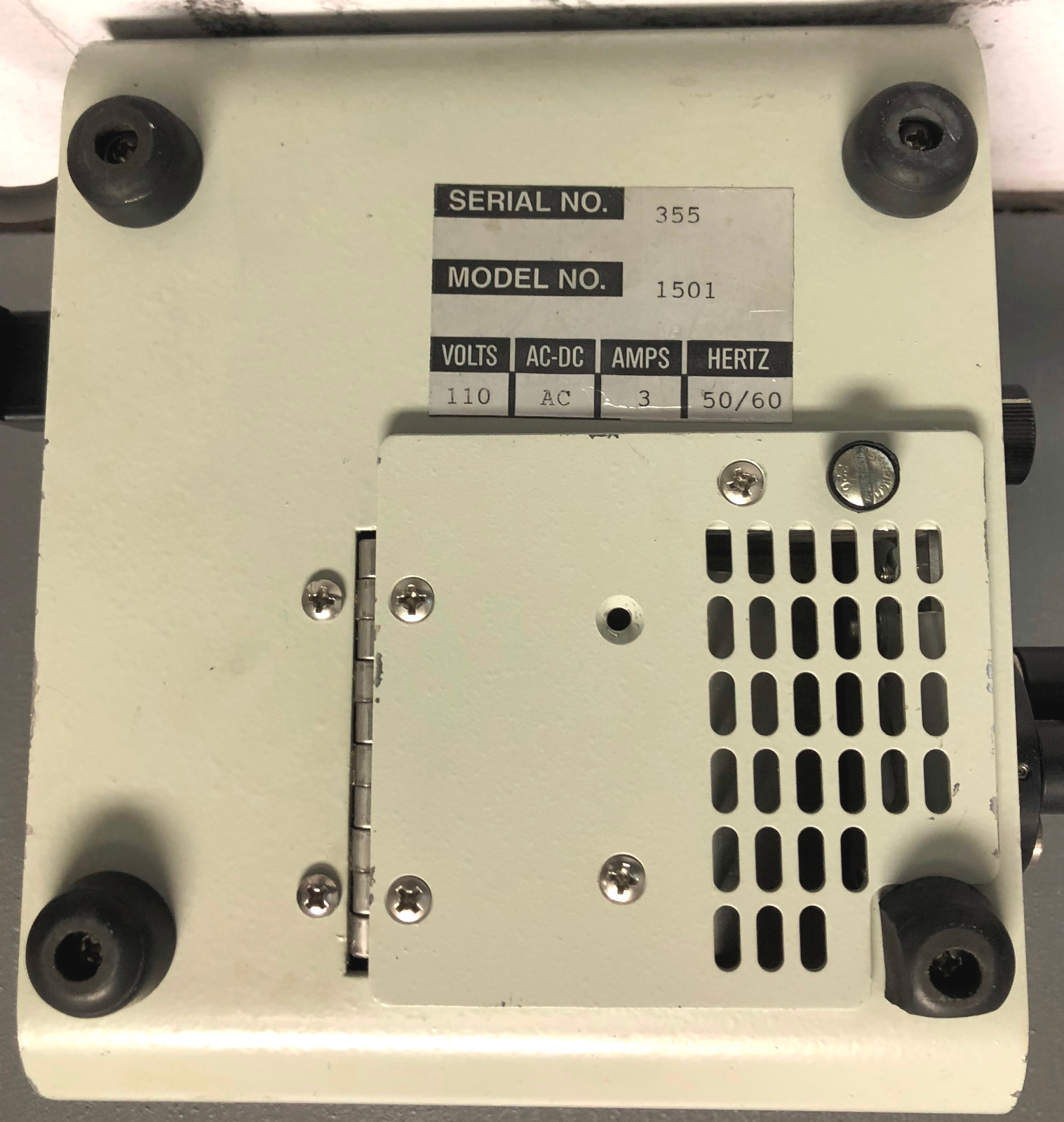 API FLT-1501 Fiber Optic Light Source 1501 Lightsource