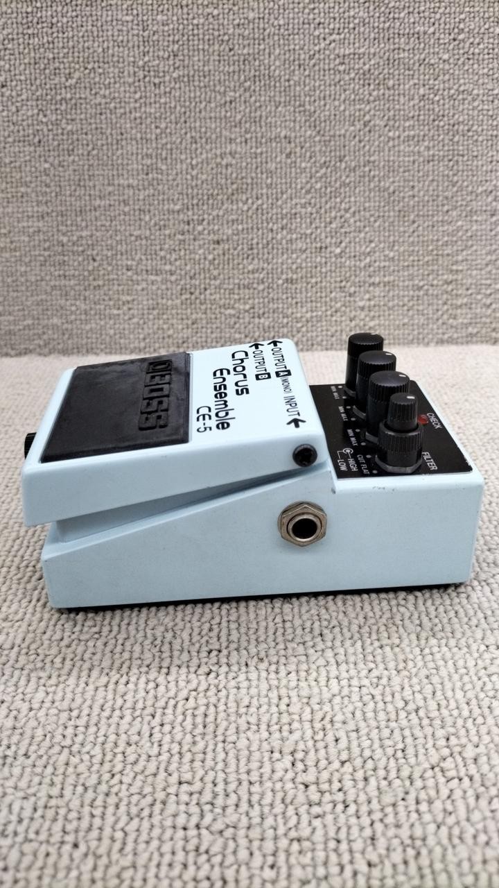 Boss Ce-5 Chorus