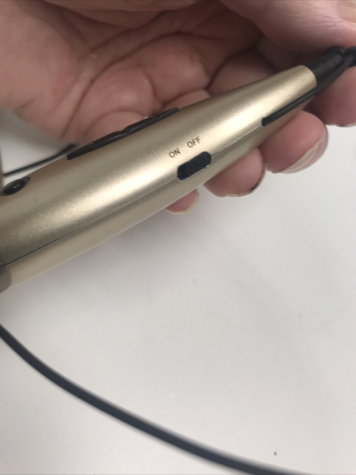 Bluetooth Headset with charger 931