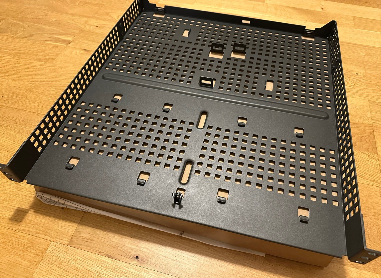 Cisco AIR-CT3504-RMNT Rack Mount for 3504 Wireless Controller