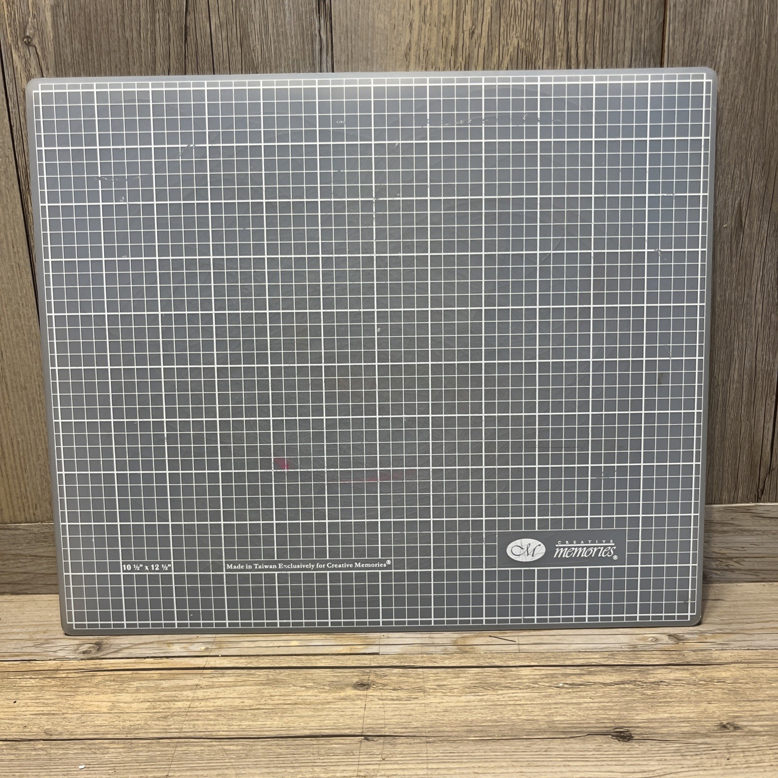 Creative Memories Cutting Mat 10.5”x12.5” Gray Grid Scrapbooking Tool