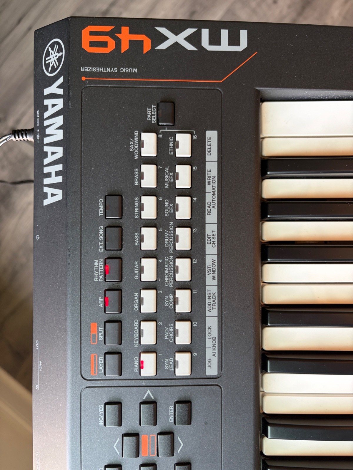 Yamaha MX49 Synthesizer(Black) – Excellent Condition