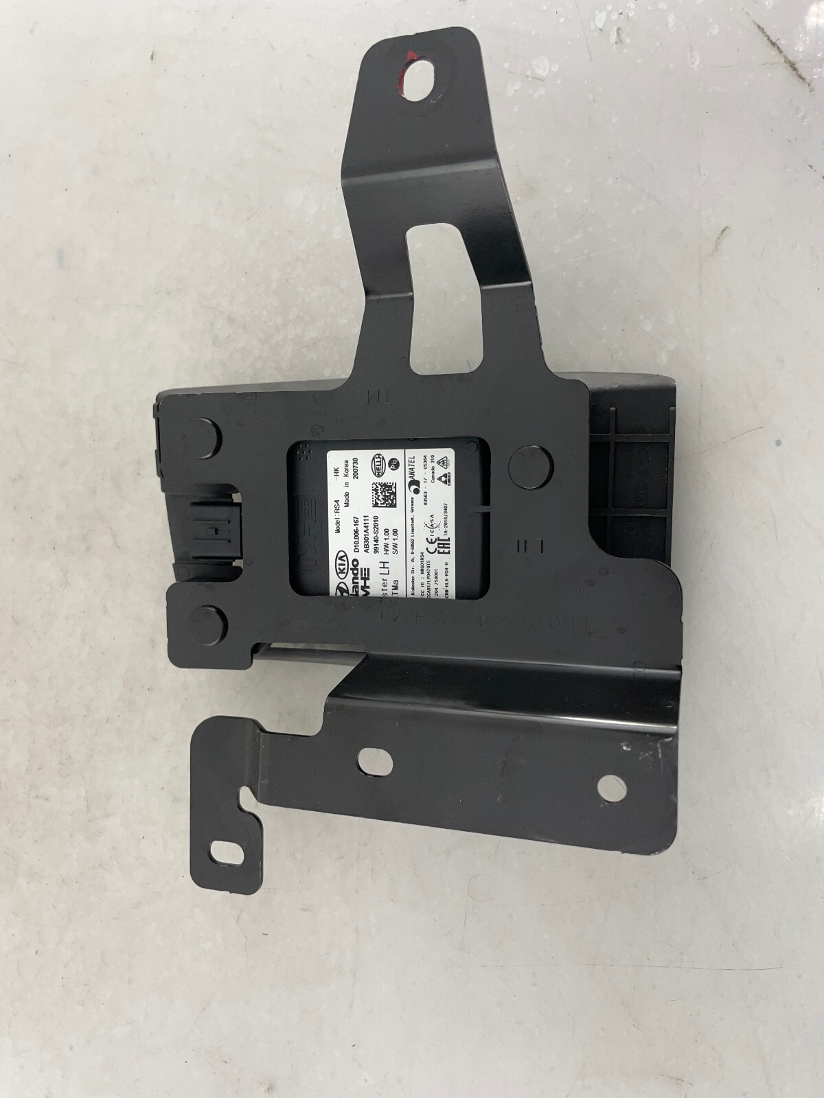OEM | 2019 - 2020 Hyundai Santa Fe Blind Spot Radar Sensor w/ Bracket (Left)
