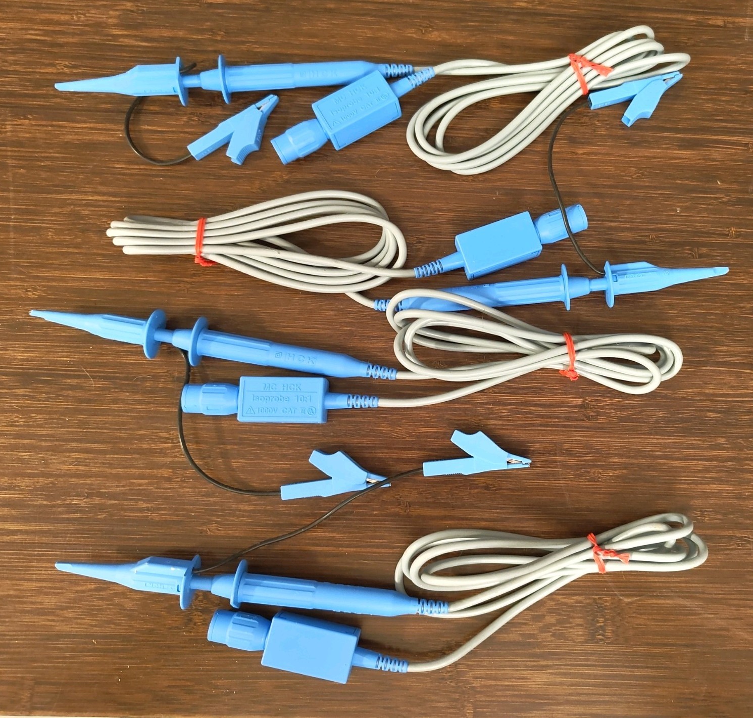 Lot of 4 4x  MC HCK CAT II Isoprobe 10:1 1000V With Alligator Clips