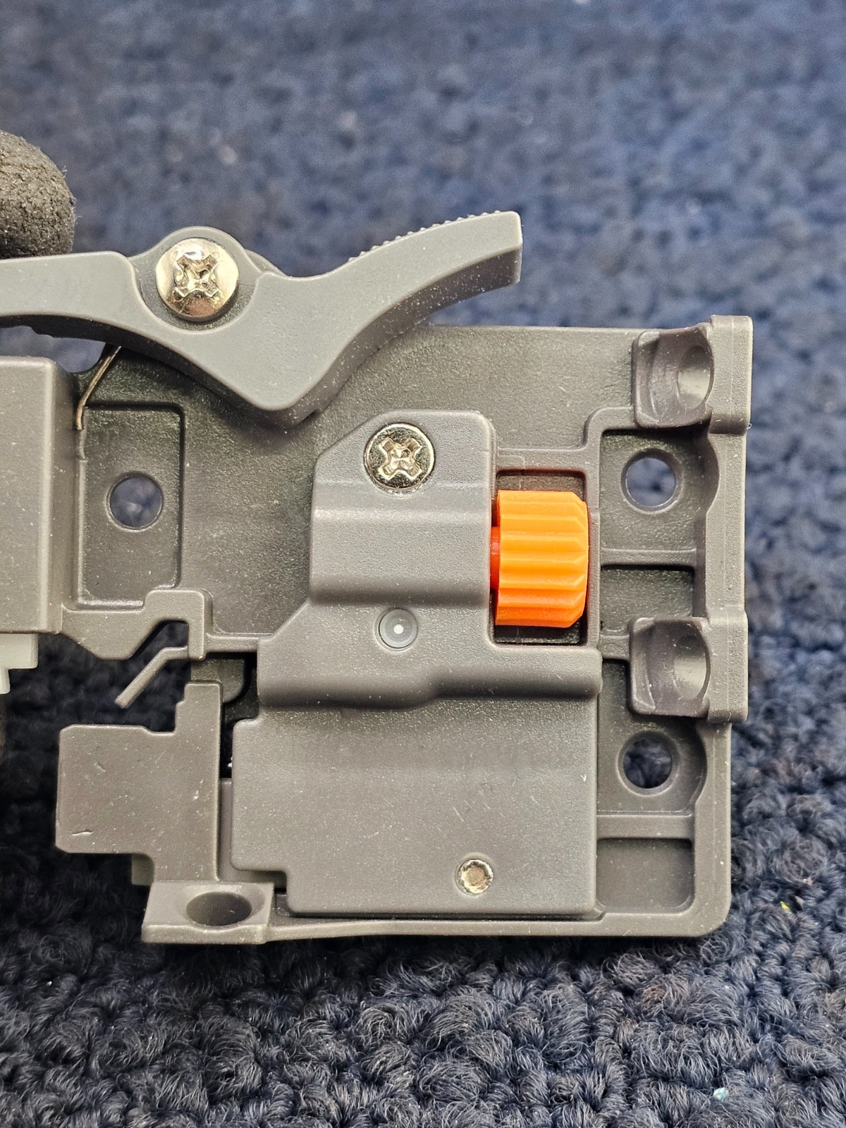 (QTY 20) Locking Device Undermount 7800 Drawer Slide Plastic Front