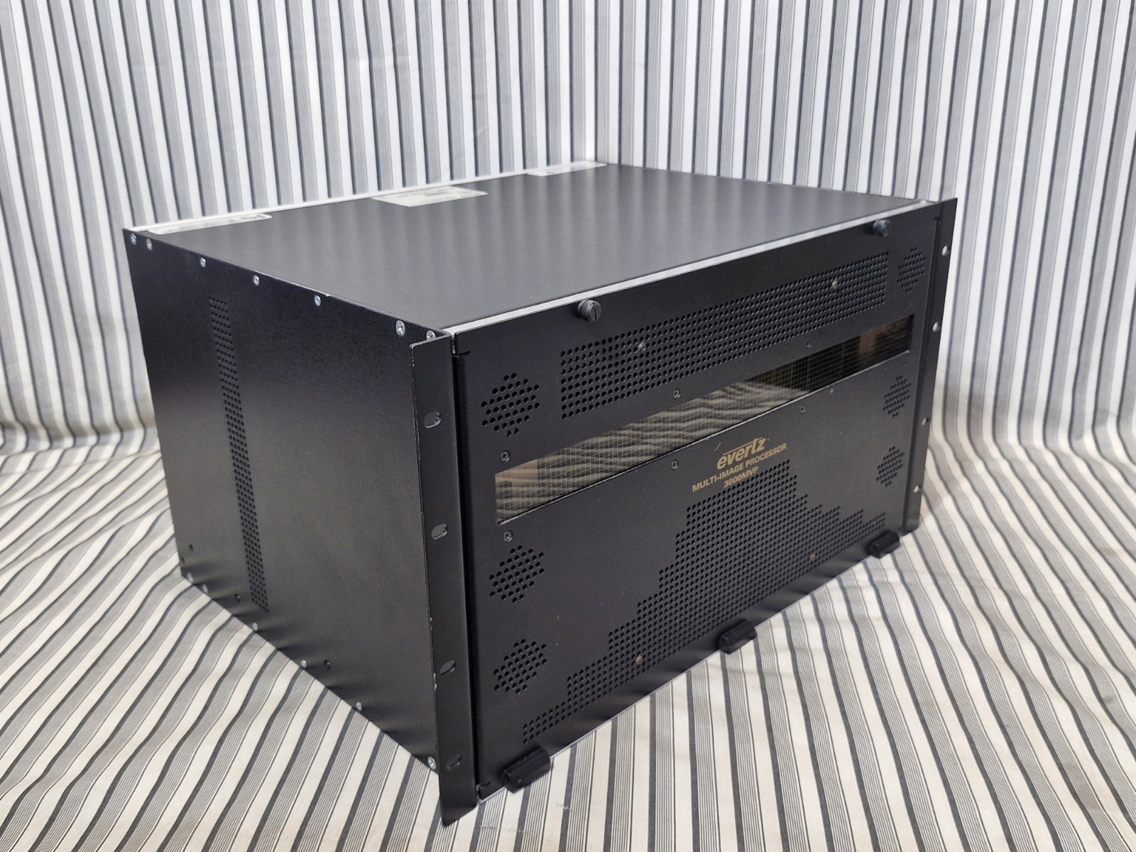 Evertz 3000FR Multi-Image Processor Frame w/ Modules Powers On, Not Fully Tested