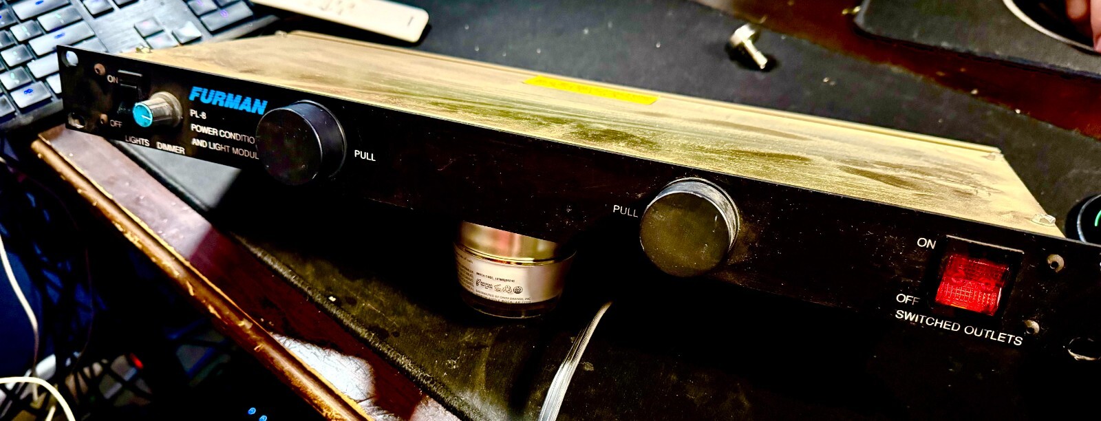 Furman PL-8 Power Conditioner and Light Module Rack Unit