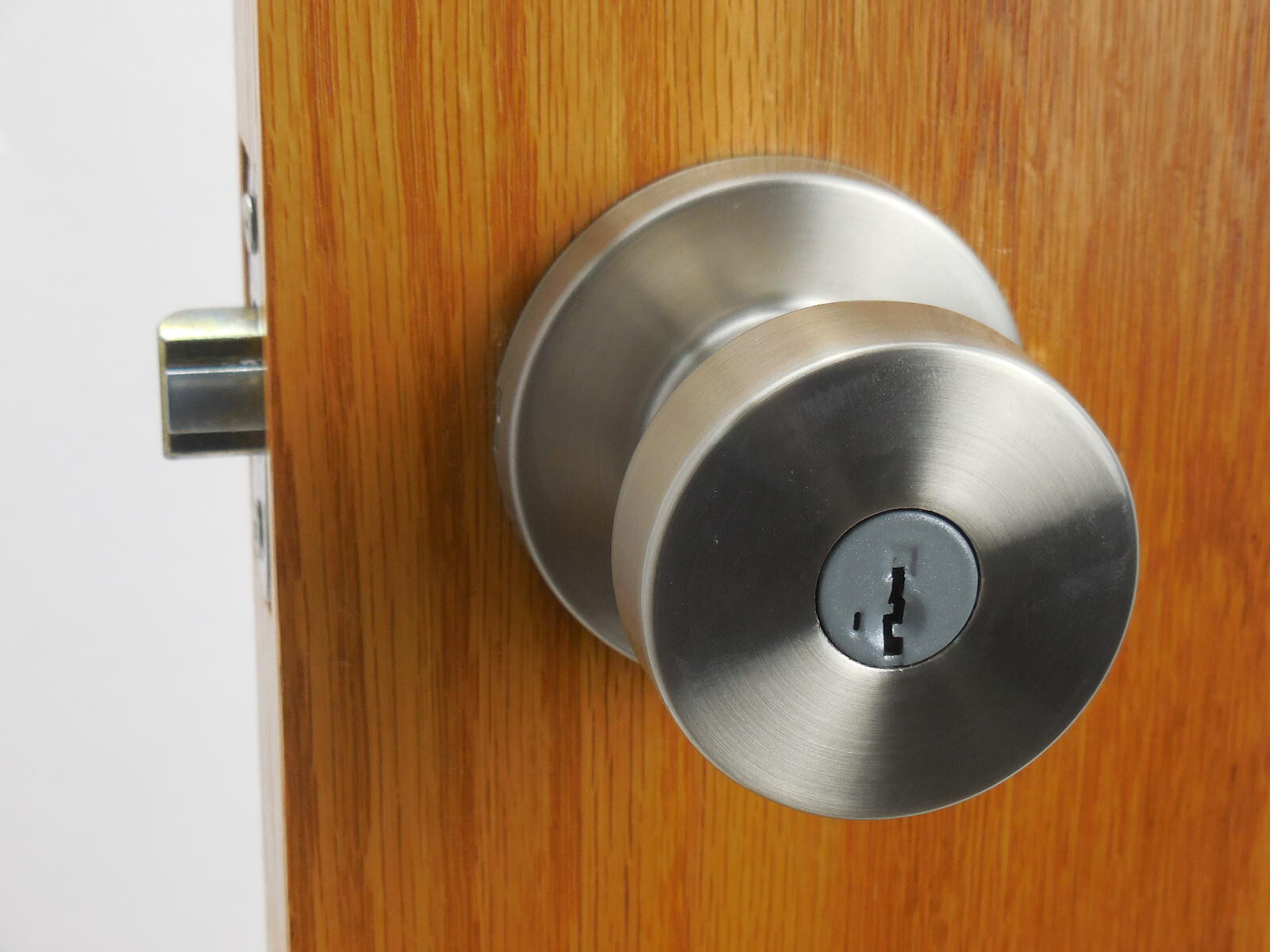 Kwikset Pismo Keyed Entry Knob Satin Nickel 740PSKRDT15 #8gd