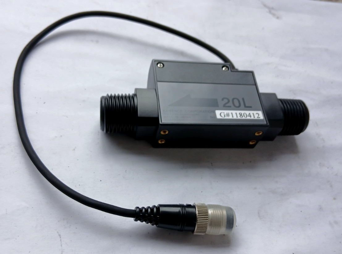 KEYENCE FD-P20 FLOW SENSOR (BR4B.4B6)