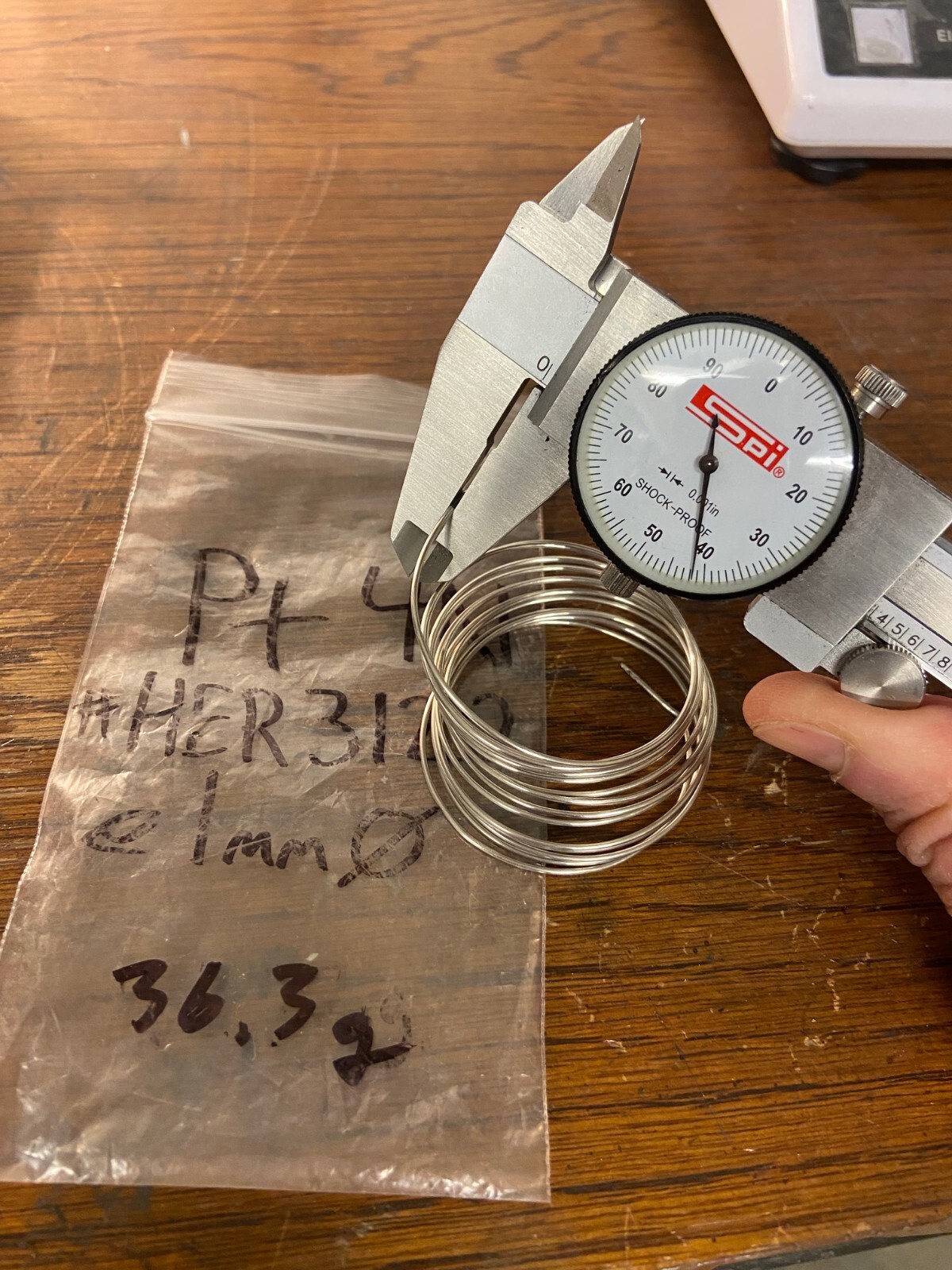 Pure Platinum wire: 99.99% Pt, 1mm diameter x 125mm long