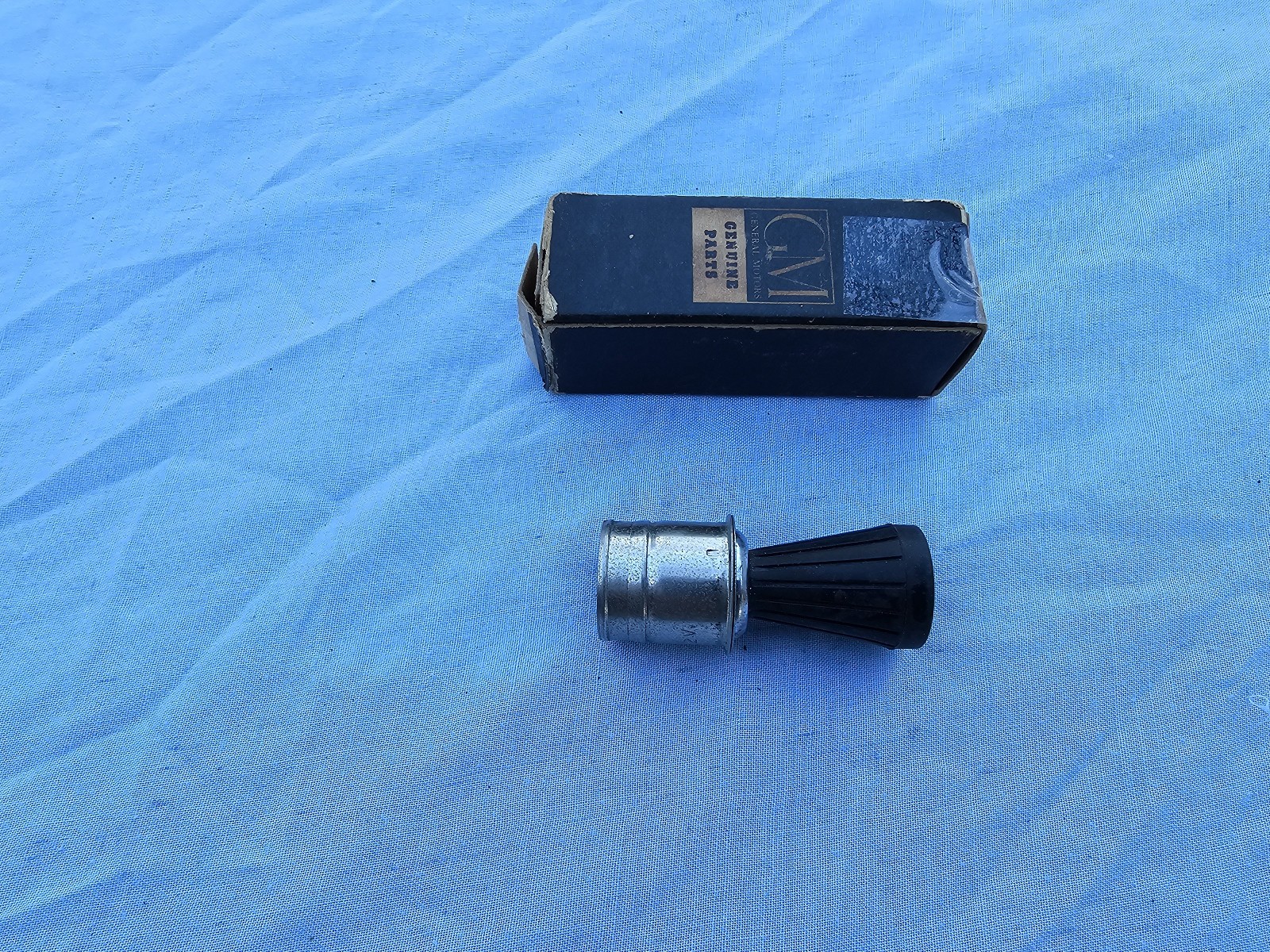 NOS 1963-1964 CHEVY II CASCO BRAND CIGARETTE LIGHTER KNOB+ELEMENT 3794303