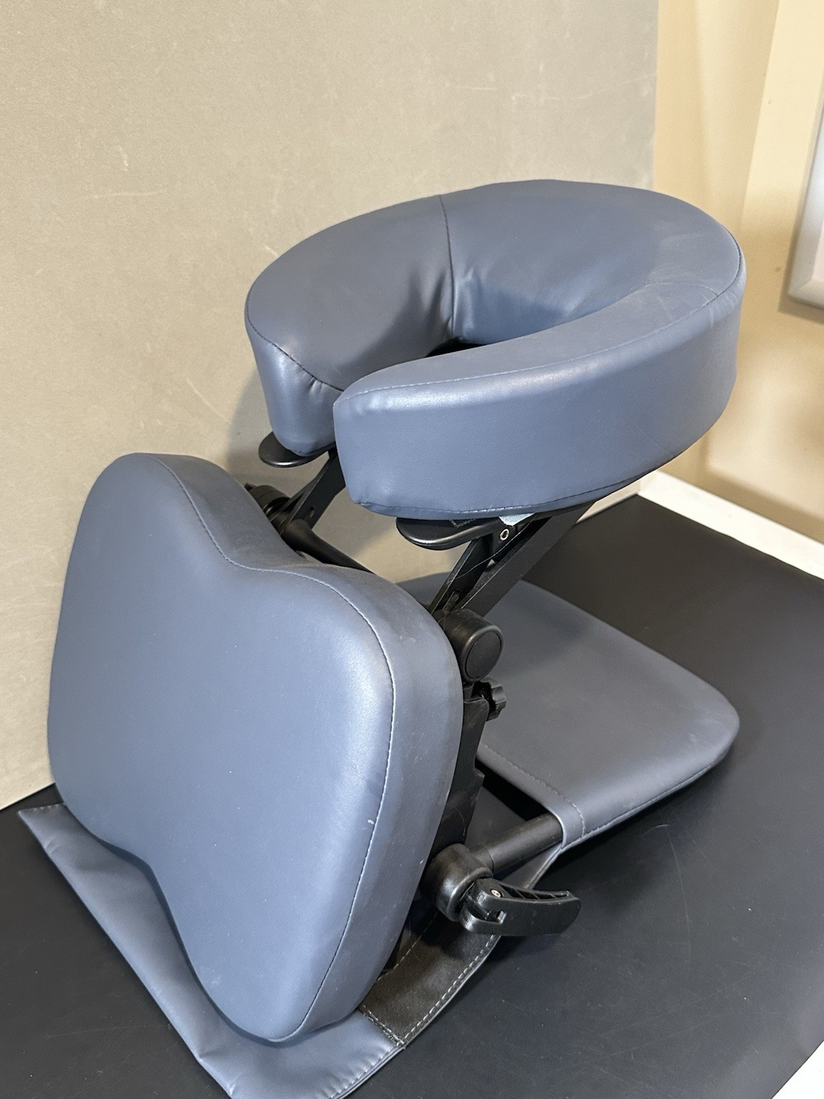 Master Massage Adjustable Headrest
