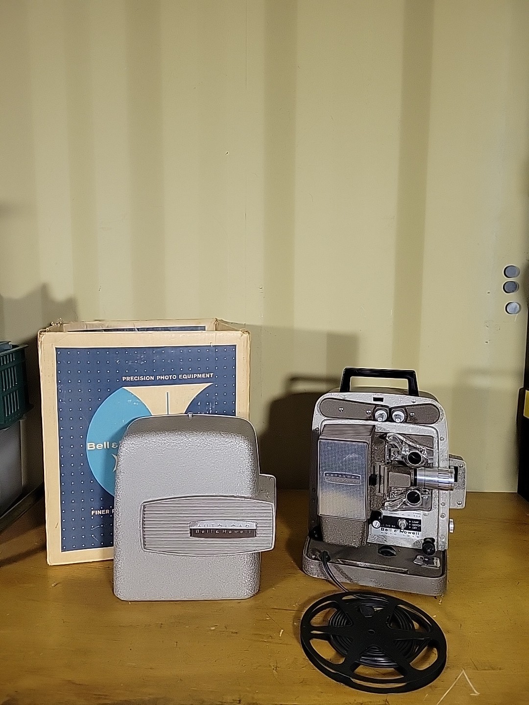 Vintage Bell & Howell 8MM Autoload Movie Projector 245BA For Parts