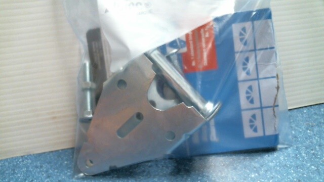 Prime-Line Garage Door Hinge  (GD-52104)FS