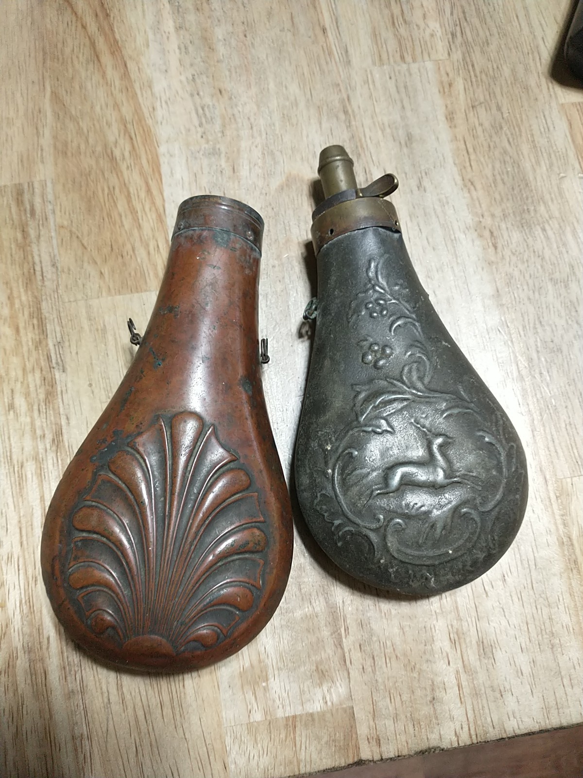 2 PCS Vintage Powder Flasks Shell & Acanthus Pattern & Running Deer FOR DISPLAY