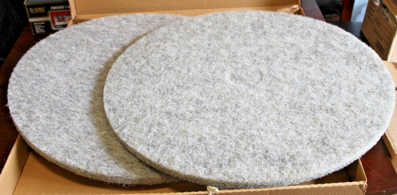 KROGER COMBO ULTRA HIGH SPEED FLOOR MAINTENANCE PADS 27" 0552299 UP TO 3000 RPM