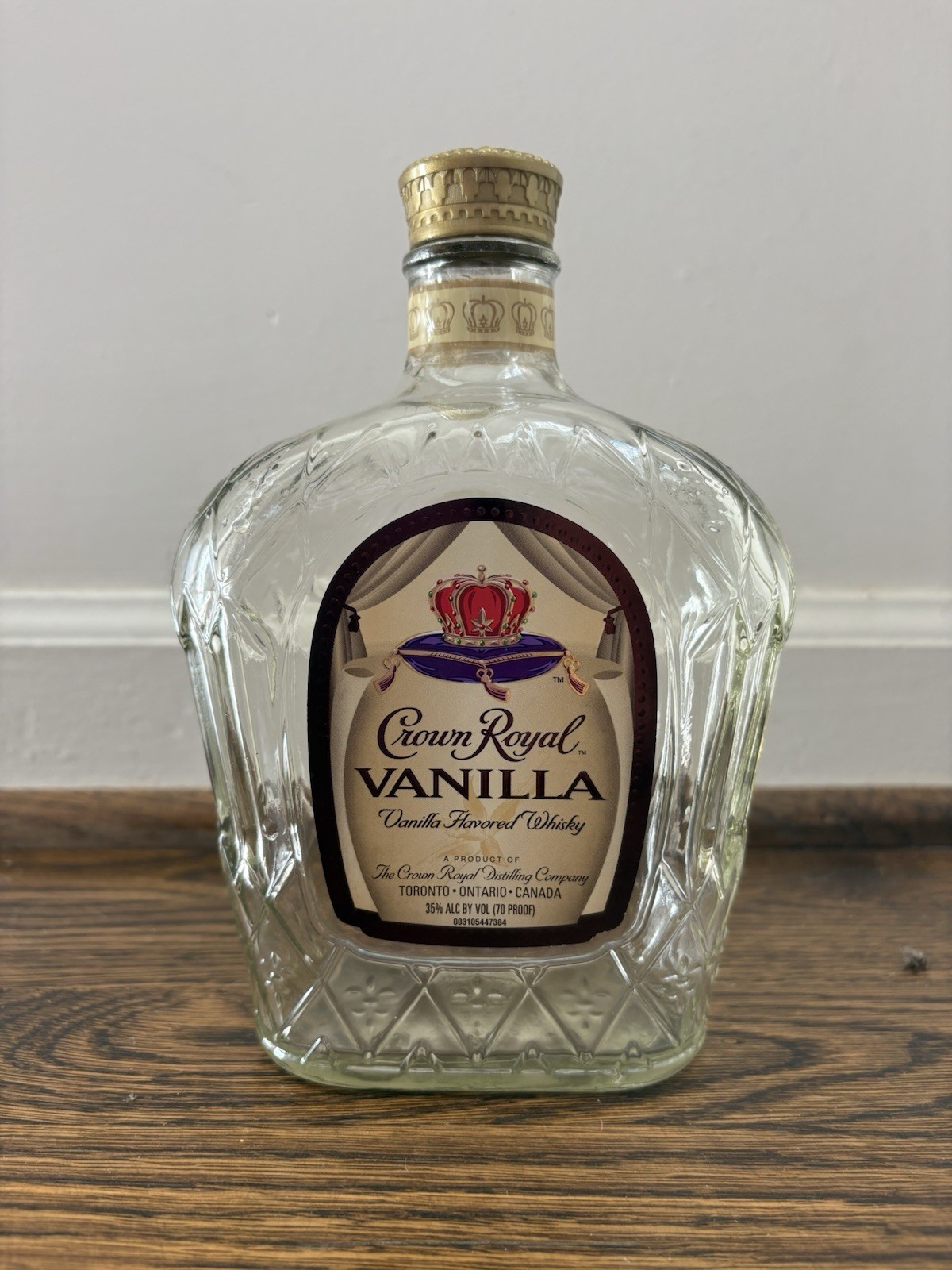 ⭐️⭐️⭐️⭐️⭐️ EMPTY 750mL Crown Royal Vanilla Bottle for Upcycle Crafts Décor