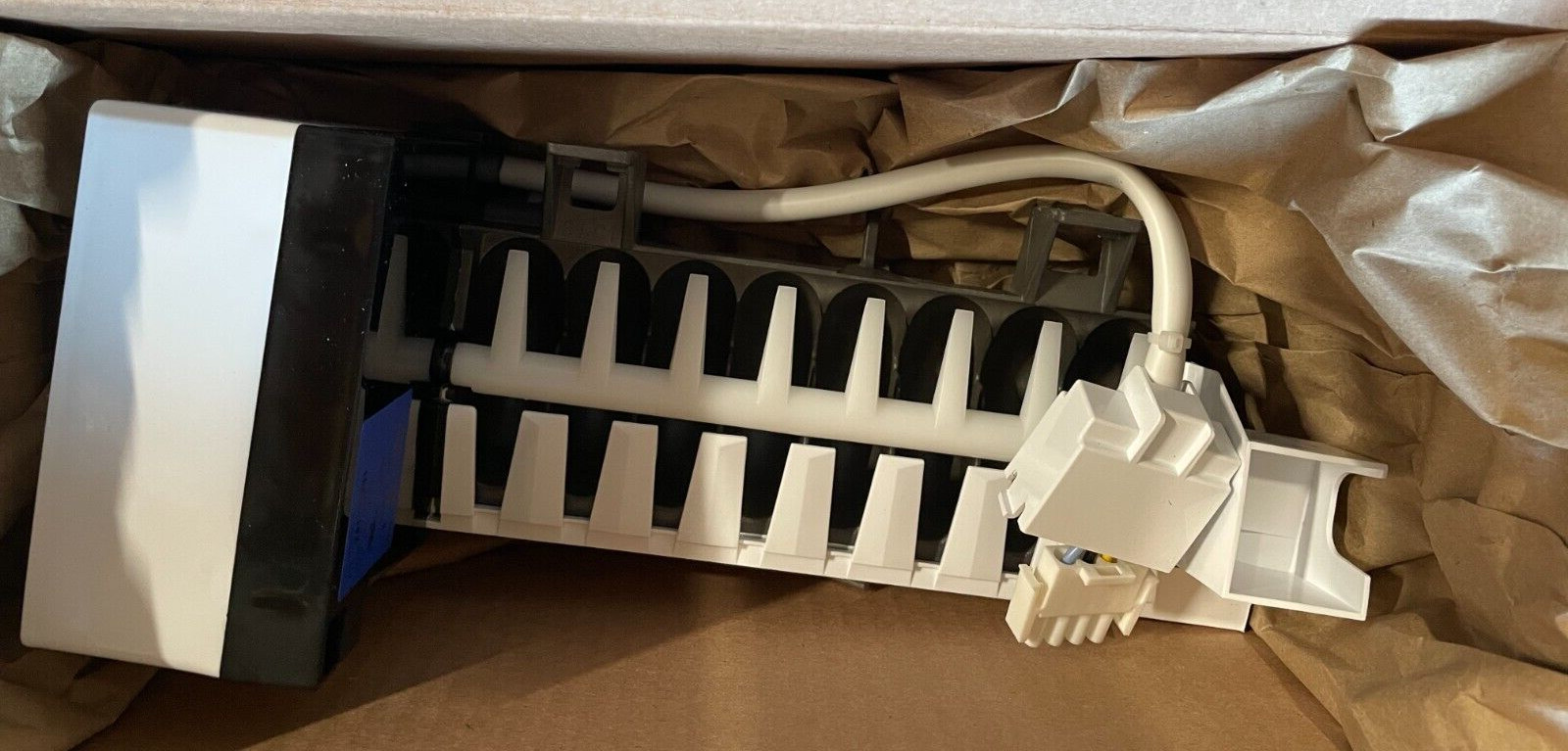 OEM Genuine Frigidaire Electrolux 5303918277 241642501 Refrigerator Icemaker IM2