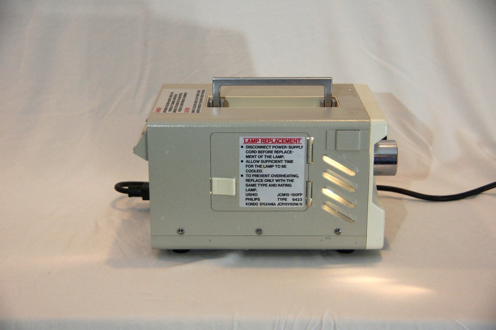 Olympus CLK-4 Endoscopy Cold Light Source Tested Working Air Pump w/ Power Cord