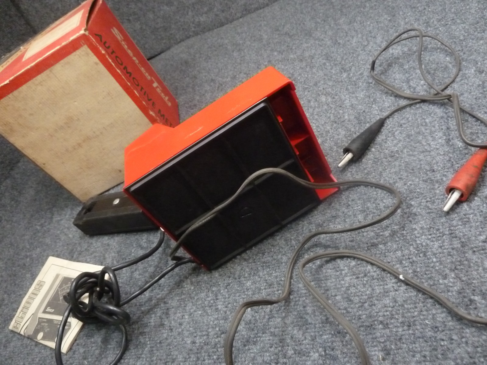 Vintage Snap-On MT-952 Inductive Volt Amp Meter Original box