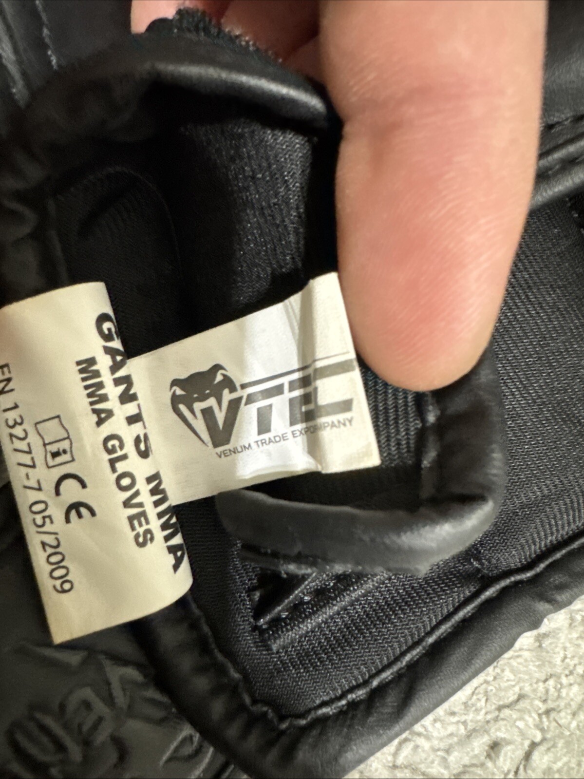 Venum Challenger MMA Training Gloves - Matte/Black