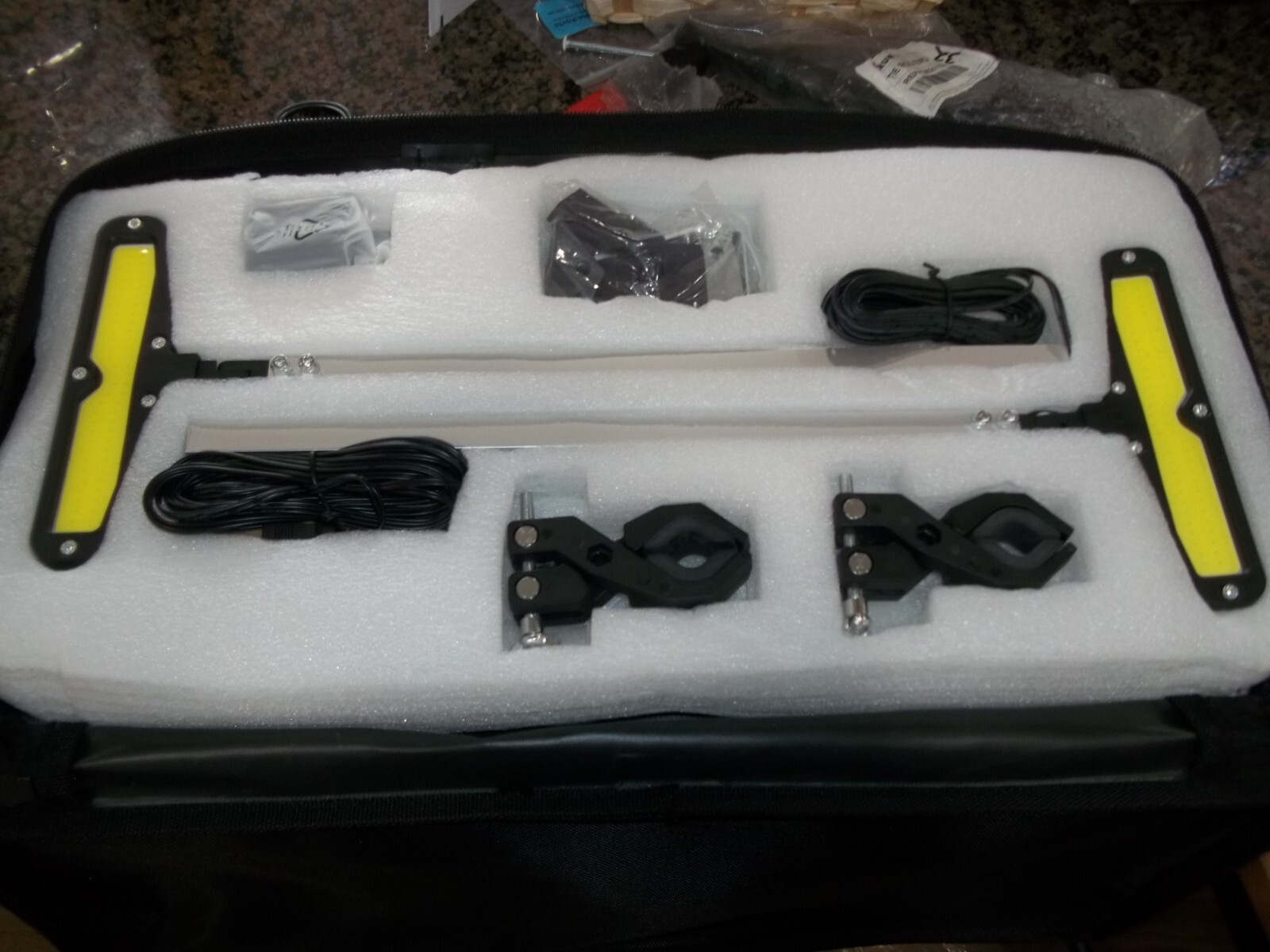 led double light kit has its own bag