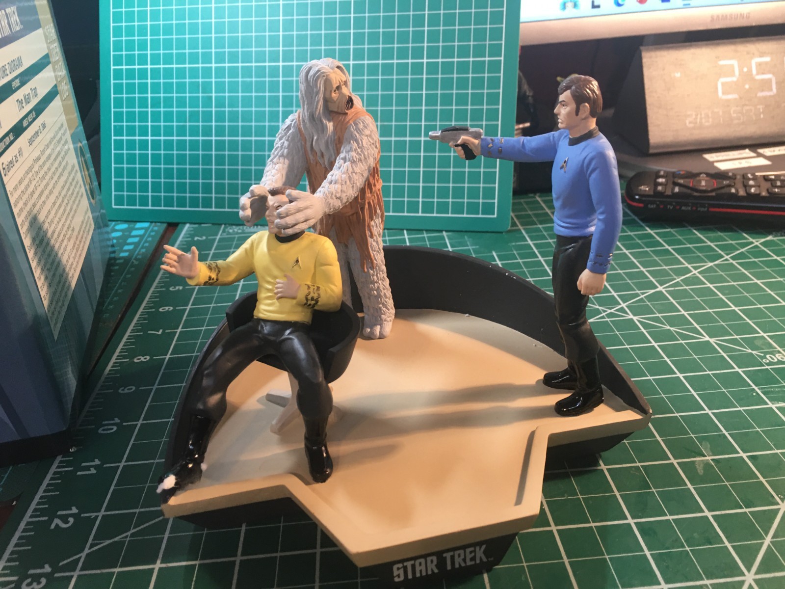 Star Trek Applause "M-113 Creature" in original packing with certificate