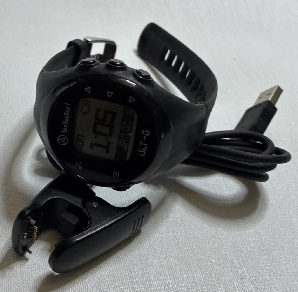 golf Watch  TecTecTec ULT-G Golf GPS - Preloaded Worldwide Courses With Charger