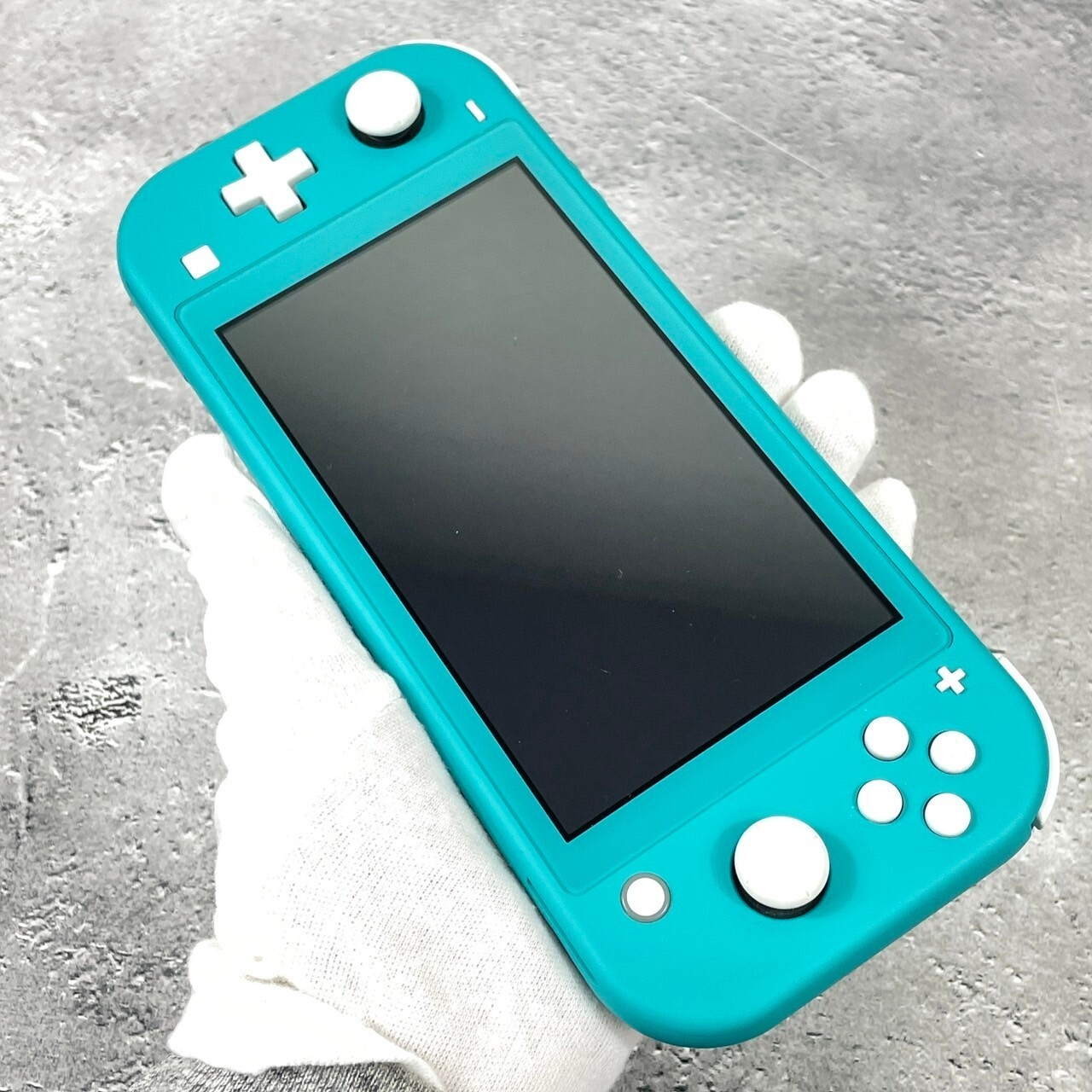 Nintendo Switch Lite Turquoise Console Only Excellent Condition Region Free