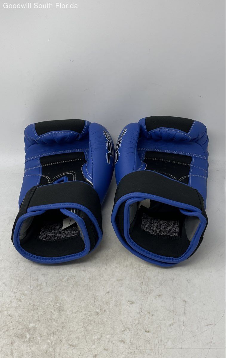Title Blue Black Adjustable Strap Sporting Equipment Boxing Gloves Pair