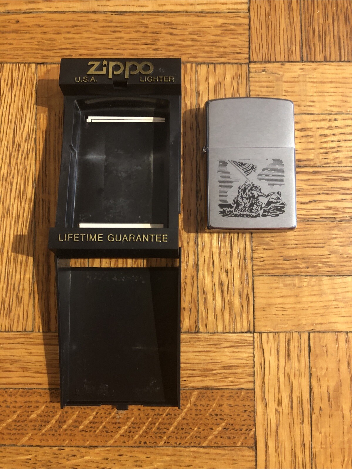 1990 Iwo Jima Flag Raising U.S. Marines Iwo Lighter w/ Box - NEVER FIRED