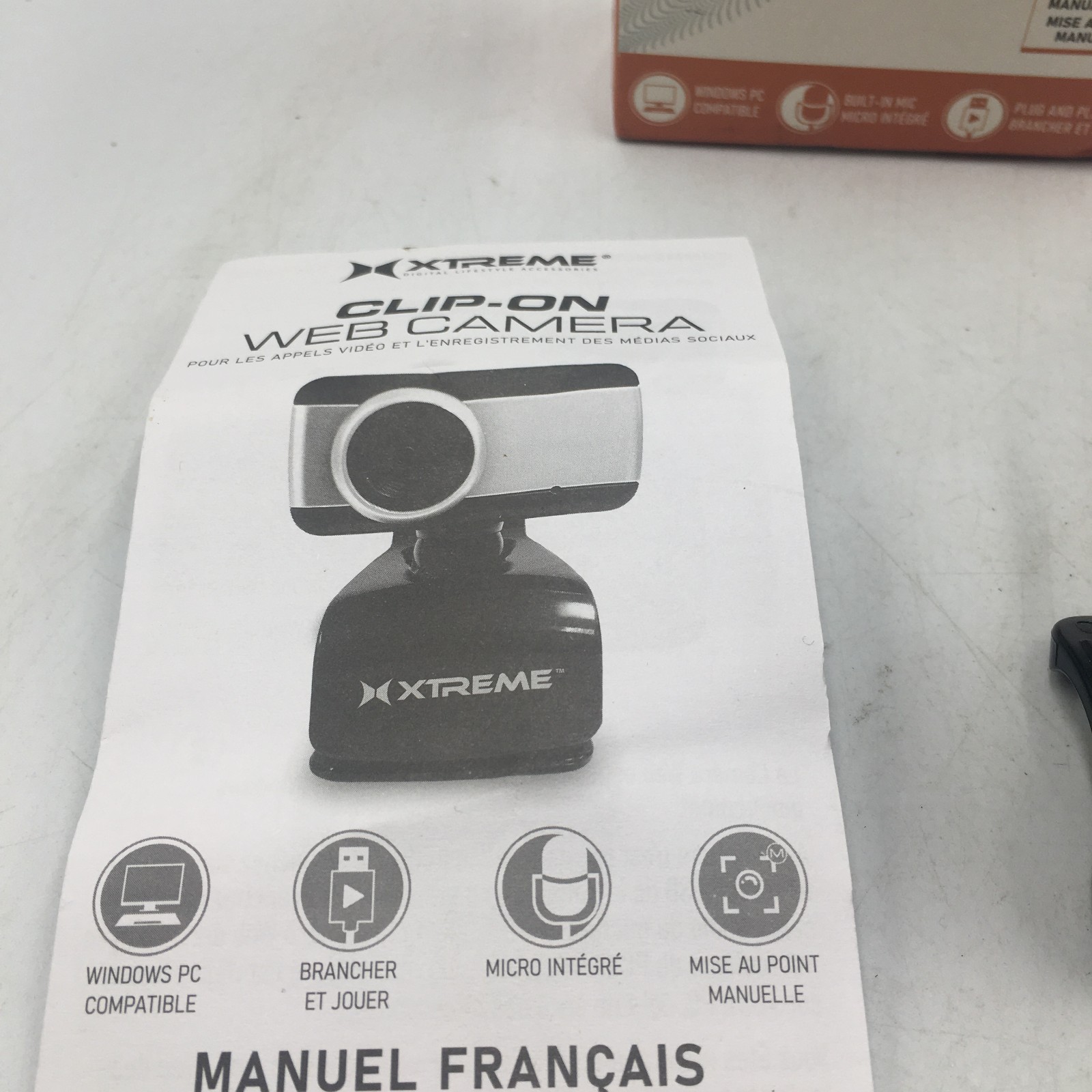 Webcam Xtreme Tech Clip-On with Built-in Microphone In Original Box
