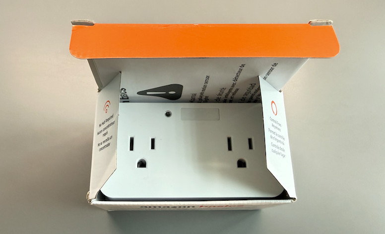 Amazon Basics Dual Smart Plug w/ Motion Sensor & Night Light Alexa Only White