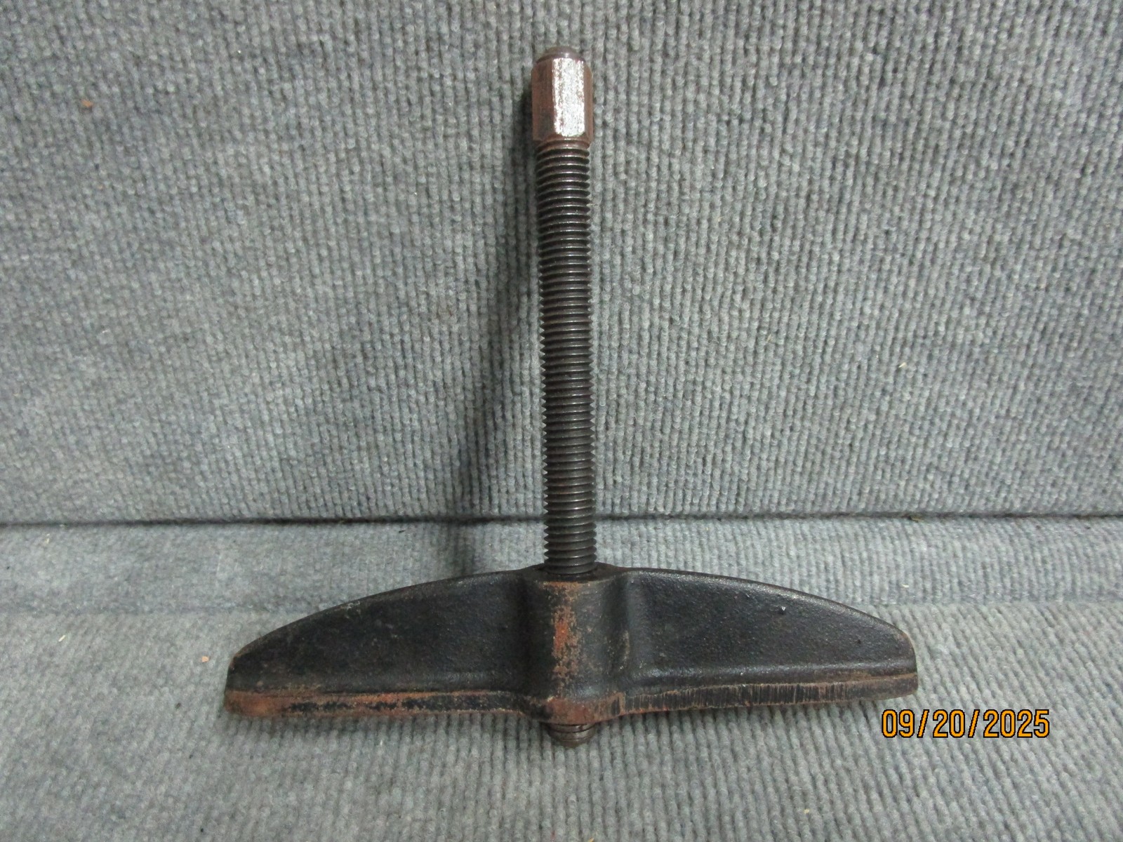 Vintage 8" Puller
