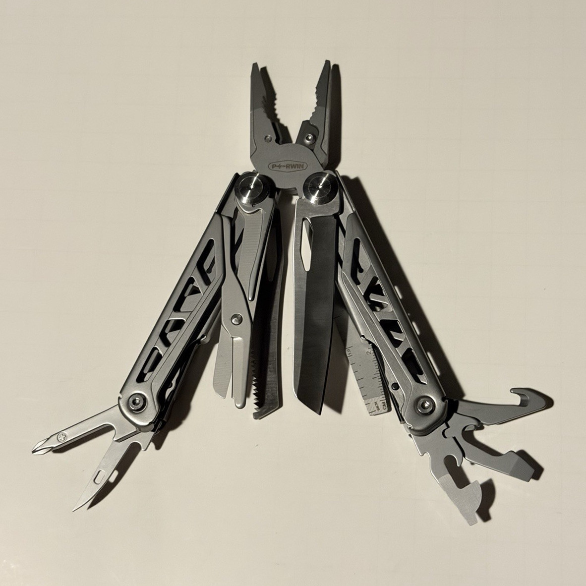 PERWIN 17-in-1 Multitool Stainless Steel Camping Pocket Multi-Tool - New No Box