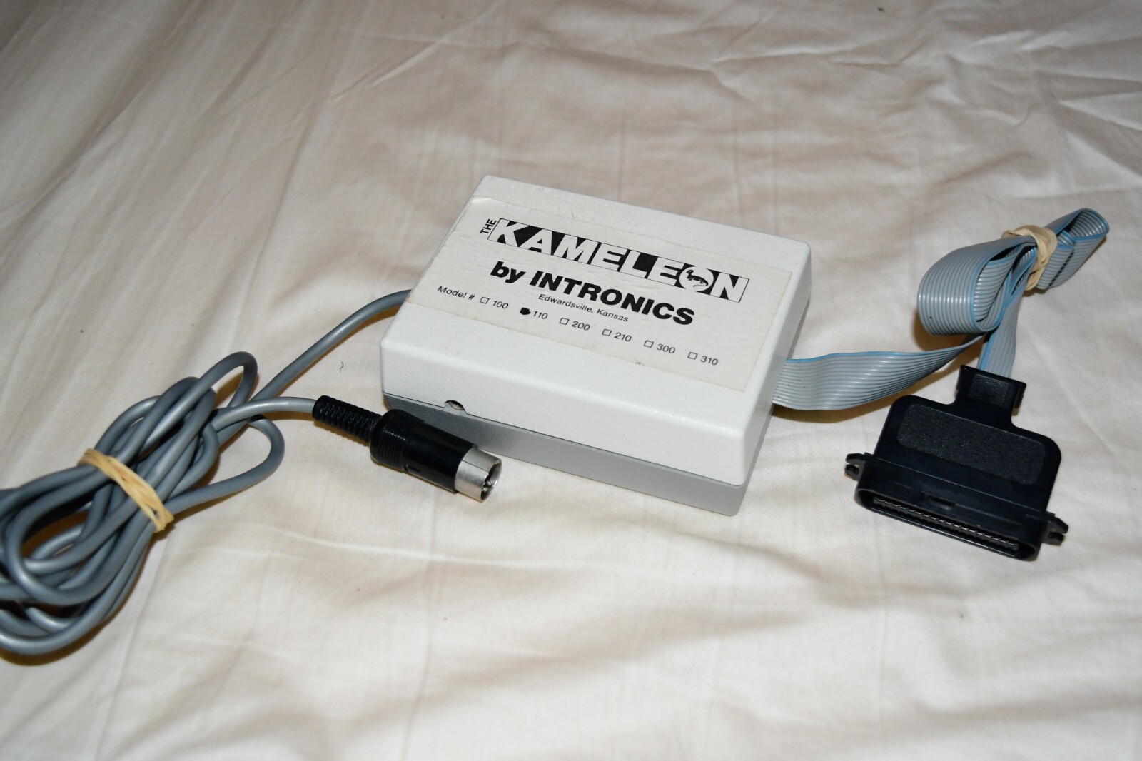 itronics the kameleon model 110 connect box very rare 2d