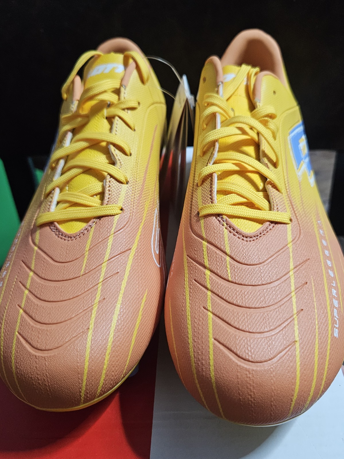 LOTTO Men’s SOLISTA 700 IX FG SOCCER Cleats Sz. 8.5 NEW YELLOW 221357-CX3