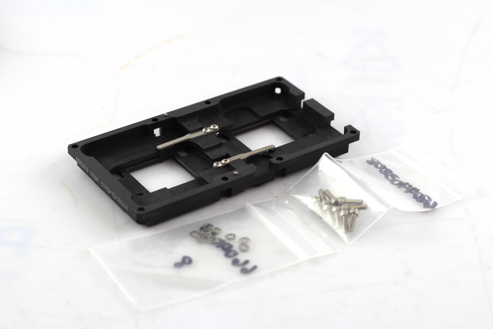 STOP PLATE ASSY UNIVERSAL 500084686