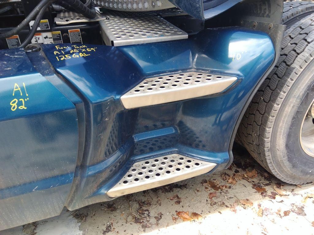 For 2021 KENWORTH T680 SIDE FAIRING Left ,  MN