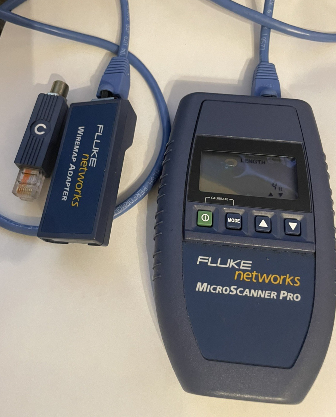 Fluke Networks MicroScanner Pro Cable Tester, with WireMap Adapter and Coax adpt