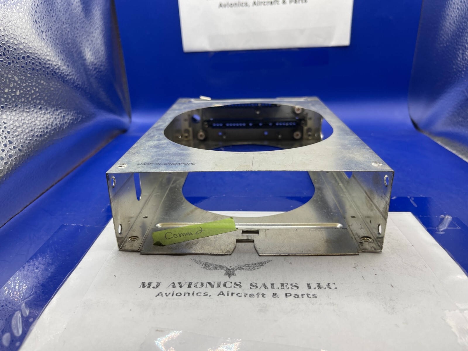 BENDIX KING KX 155A KX 165A NAV/COM MOUNTING TRAY WITH BACKPLATE AND CONNECTORS